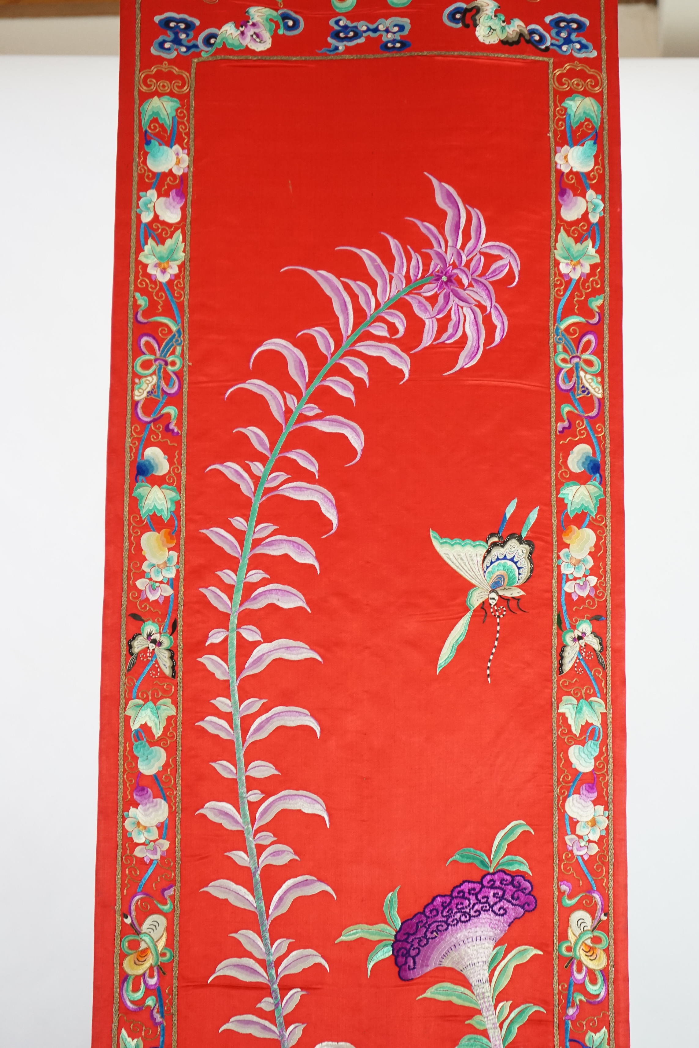 A Chinese embroidered silk wall hanging, early 20th century